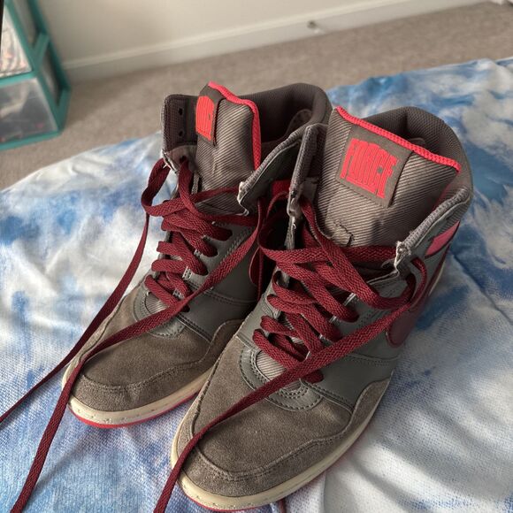 Nike Sky High Dunk wedge Pink and Gray Size 9 629746-011 2014 Missing insoles - Picture 1 of 6